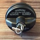 Upc00033342076136 10518 Stant Locking Fuel Cap