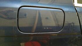 177.bm1p99 528i 1999 Fuel Filler Door 374794