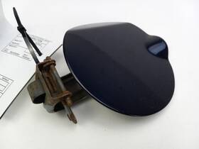 177.ch9110 2009 Nissan Murano Fuel Filler Door