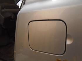 177.da1305 Armada 2005 Fuel Filler Door 1542786