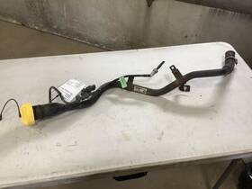 179.am8215 Cherokee 2015 Fuel Filler Neck 299624