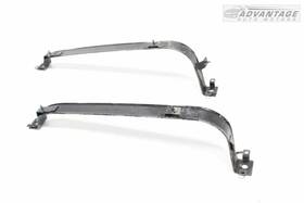 50546470 Alfa Romeo 2017-2021 Stelvio Fuel Tank Strap Bracket Support Set Of 2 Oem 50546470 Alfa Romeo 2017-2021 Stelvio Fuel Tank Strap Bracket Support Set Of 2 Oem