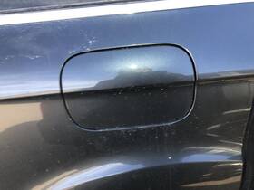 177.au1514 Audi Q7 2014 Fuel Filler Gas Lid Door 841102