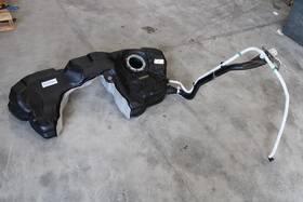 8w6201021cr Audi S5 A5 Sportback Fuel Gas Tank Reservoir And Filler Neck With Shield Oem 2019-21