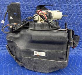 Bmw 121521010368 2009-2013 E70 X5 35d 3.5d Def Diesel Fluid Reservoir Active Tank Pump Oem