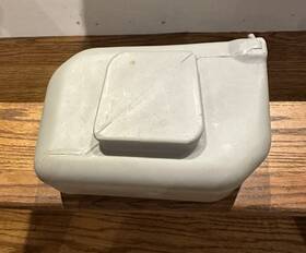16111104981 Bmw E10 2002 2002tii 1602 M10 Fuel Expansion Tank Very Good Condition