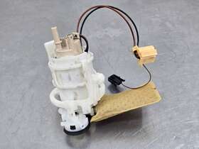 16117217261 Bmw 09-15 7 Series 740i 750i F01 F02 Alpina B7 - Electric Fuel Tank Gas Pump Oem