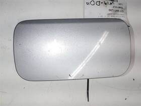 177.bm1q99 Bmw 1999 540i E39 Silver Fuel Door