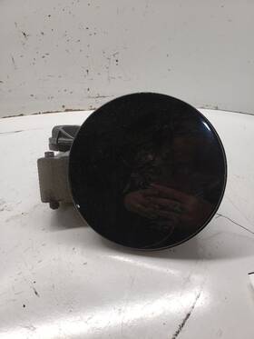 177.gm4r14 Buick Regal 2014 Fuel Filler Door 1251307
