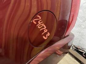177.gm6b07 Cadillac Escalade 2007 Fuel Filler Door 1804382