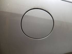 177.gm6m09 Cadillac Sts 2009 Fuel Filler Door 595347