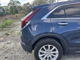 177.gm6m20 Cadillac Xt4 2020 Fuel Filler Door 1064990
