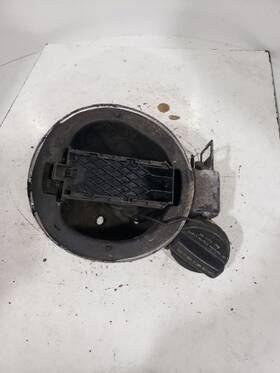 177.gm6q11 Cadillac Srx 2011 Fuel Filler Door 1208878