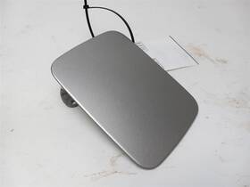 177.gm6t07 Cadillac 2007 Cts Fuel Filler Door Oem