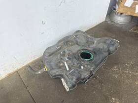84760122 Chevrolet 2019-2022 Malibu 1.5l Gasoline Filler Fuel Tank Reservoir Oem
