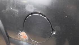 177.gm8d05 Chevrolet Truck Gas Avalnch15 2005 Fuel Filler Door 1727189