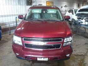 177.gm8p08 Chevrolet Truck Gas Fuel Filler Lid Door 2008 Suburbn15 Maroon