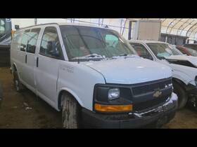 177.gm8u17 Chevrolet Truck Express25 2017 Fuel Filler Door 6435093