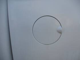 177.gm8x08 Chevrolet Truck Silvrdo15 2008 Fuel Filler Door 1613600