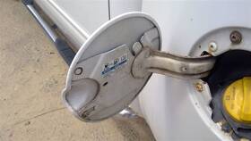177.gm8x10 Chevrolet Truck Silvrdo15 2010 Fuel Filler Door 378845