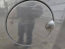 177.gm8y10 Chevrolet Truck Silvrdo25 2010 Fuel Filler Door 605969