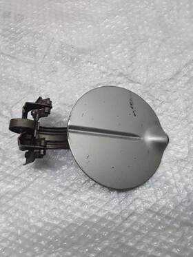 177.ch1503 Chrysler Fuel Gas Filler Door Silver 2005 Pt Cruiser Z-54p