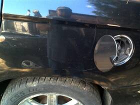 179.ch1e06 Chrysler Fuel Filler Neck Fits 06 Pacifica 138787