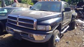 177.ch8o00 Dodge Truck Ram3500 2000 Fuel Filler Door 1591570