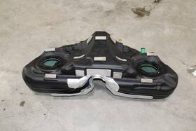 Kr3c9a032b Ford Mustang 5.0l Fuel Gas Tank Reservoir With Heat Shield Oem 2018 - 2023