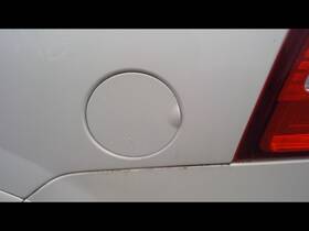 177.fd8e07 Ford Truck Expediton 2007 Fuel Filler Door 864302 177.fd8e07 Ford Truck Expediton 2007 Fuel Filler Door 864302