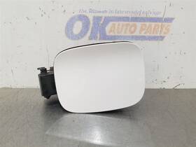 177.fd8g21 Ford Truck 21 2021 Explorer Limited Fuel Filler Door White