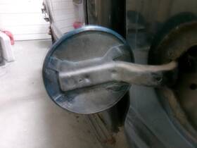 177.fd8m99 Ford Truck F250sd 1999 Fuel Filler Door 2079587