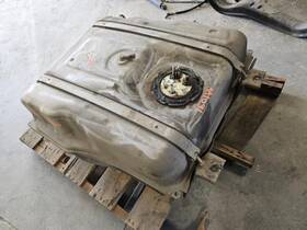 197.fd8p14 Ford Truck Used 2014 F550 Diesel Fuel Tank W Mount Shipped