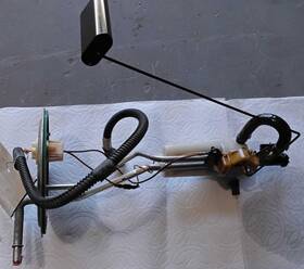 637.fd8n02 Ford Truck 1999-2003 F250 F350 Diesel Fuel Tank Sending Unit 29 Gallon Oem 637.fd8n02 Ford Truck 1999-2003 F250 F350 Diesel Fuel Tank Sending Unit 29 Gallon Oem