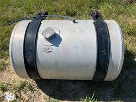 Freightliner A03-22295-005 80 Gallon Aluminum Fuel Tank Passenger Right Rh A03-22295-004 Used