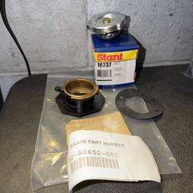 82-90652-000 Gillig Surge Tank Pressure Regulator Valve #82-90652-000 With Stant 10237 Cap