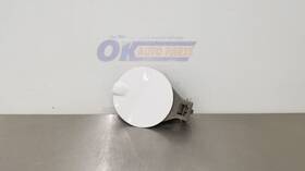 177.gm9m16 Gmc Truck 16 Sierra 1500 Slt Fuel Filler Door White Crew Cab
