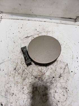 738063 Honda 159038 Odyssey 2000 Fuel Filler Door
