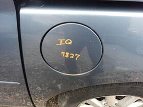 177.ho1309 Honda Odyssey 2009 Fuel Filler Door 633082