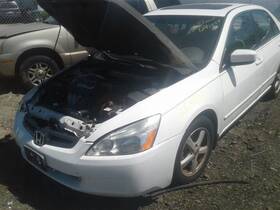 177.ho1m04 Honda Accord 2004 Fuel Filler Door