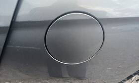 177.hy1r19 Hyundai Elantra 2019 Fuel Filler Door 585077