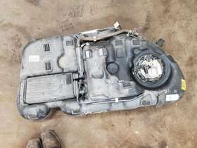 197-59668 Hyundai Local Pickup Only Fuel Tank Fits 16-20 Tucson