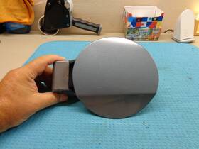 69510-j3000 Hyundai Veloster N 19 20 21 22 Ss7 Sonic Silver Fuel Gas Filler Door Flap