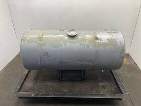 1659019-c91 International 9300 Left/driver Fuel Tank 106 Gallon - Used P/n 1659019c91