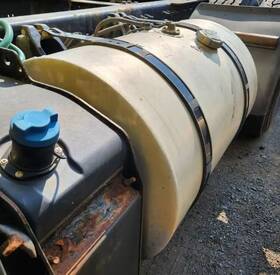 3748658c93 International 2020 Rh613 Driver Side Fuel Tanks Used P-103645