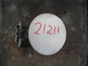 177.is1i02 Isuzu Fuel Filler Door Gas Flap Lid 2002 Axiom 177.is1i02 Isuzu Fuel Filler Door Gas Flap Lid 2002 Axiom
