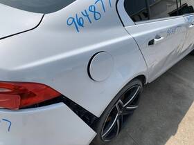 177.ja1e17 Jaguar Xe 2017 Fuel Filler Door 599801