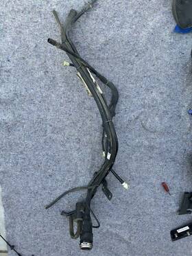 68250911ah Jeep 68250911an 2016-2021 Grand Cherokee 3.6l Fuel Tank Filler Neck Tube Pipe Oe