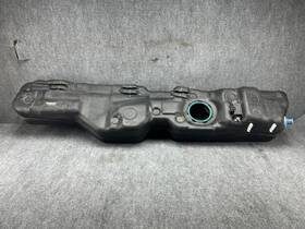 68332318af Jeep Gladiator Sport 20-25 Oem 4x4 3.6l V6 Rear Fuel Gas Tank Reservoir 25k