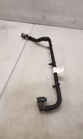345.ch9a21 Jeep/plymouth Truck Jt Gladiator Oem 3.6l Fuel Line To Rail 2020-2023 138821